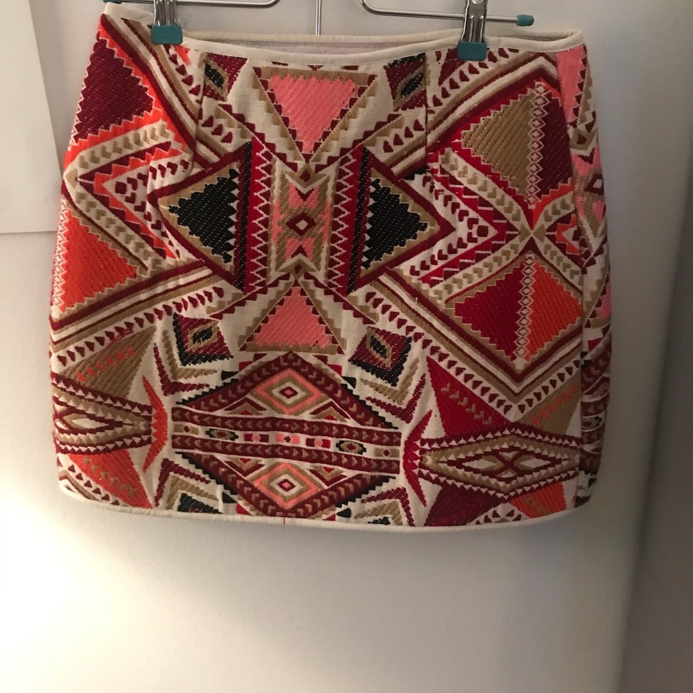 mini skirt